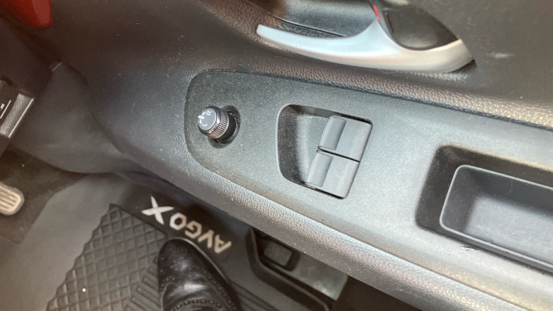 Toyota Aygo X 1.0 VVT-i Edge 5dr Petrol Hatchback